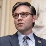 майк джонсон